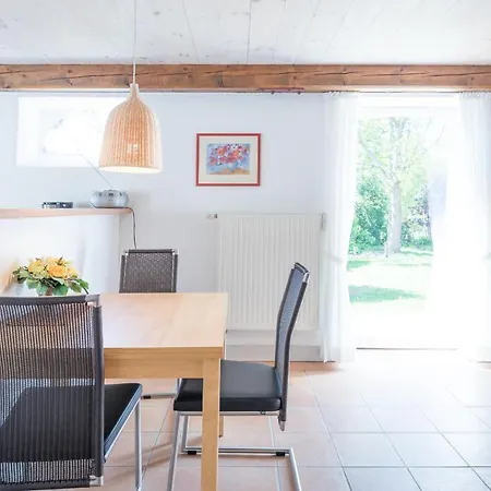 Hof Angelbur * Χούζουμ